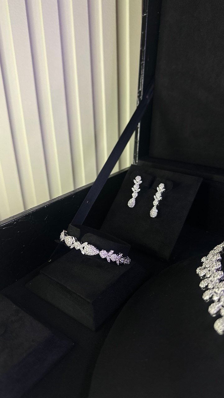 Exquisite Luxury Jewelry Set